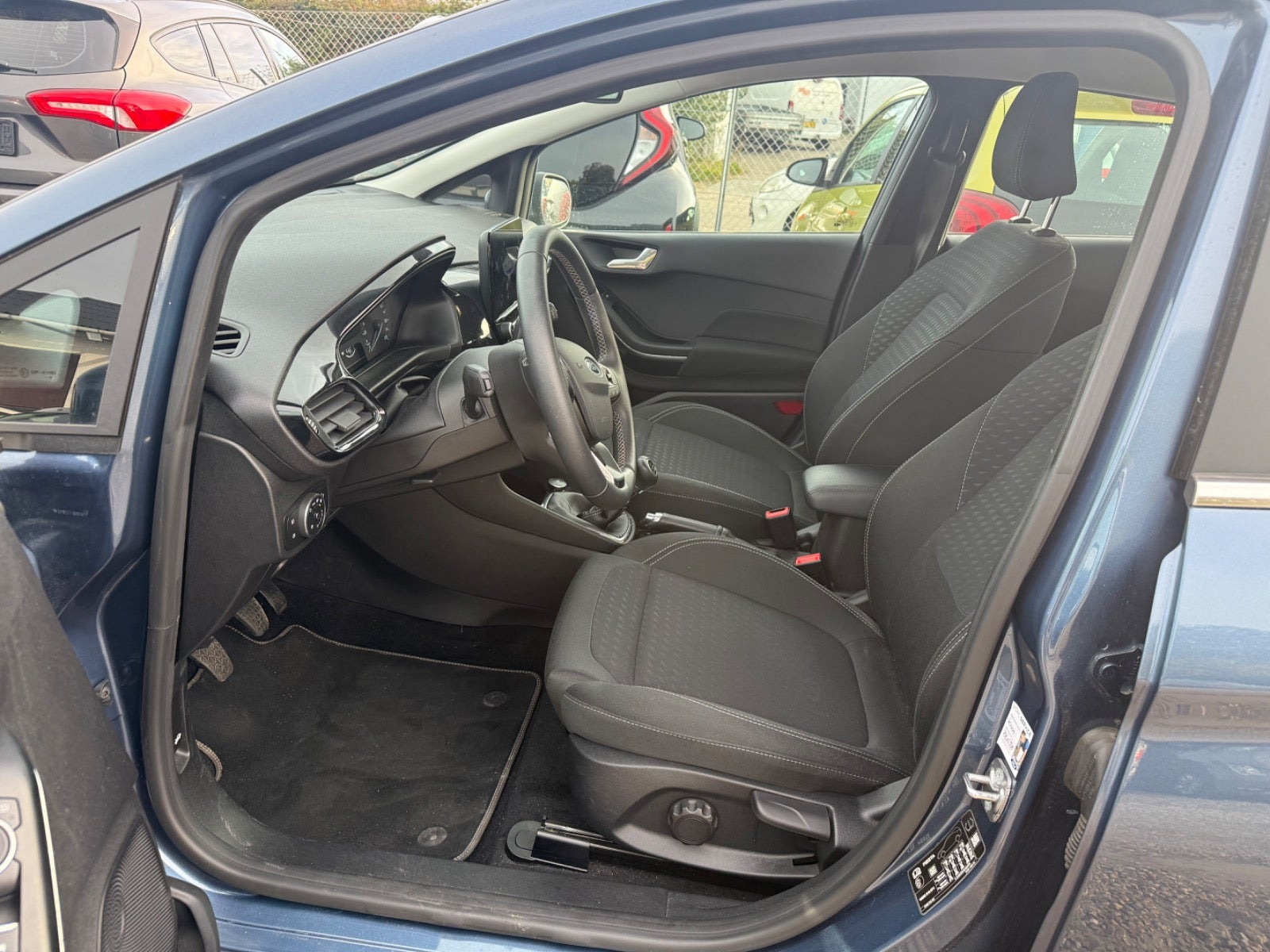 Grå Ford Fiesta fra 2019