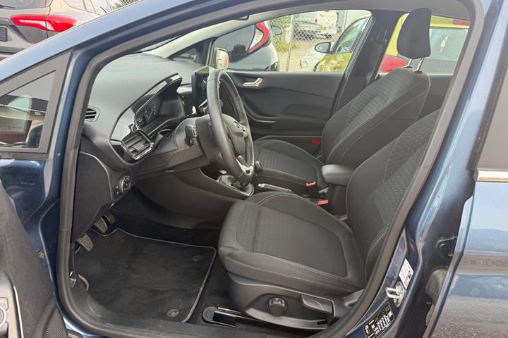 Grå Ford Fiesta fra 2019