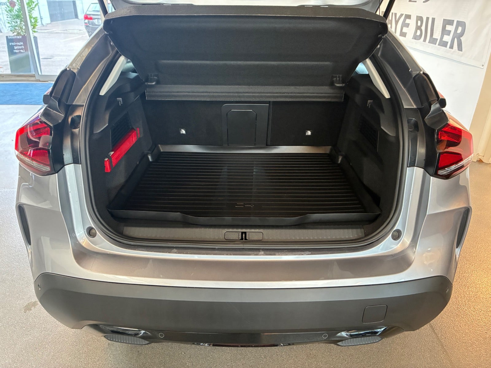 Grå Citroën ë-C4 fra 2023