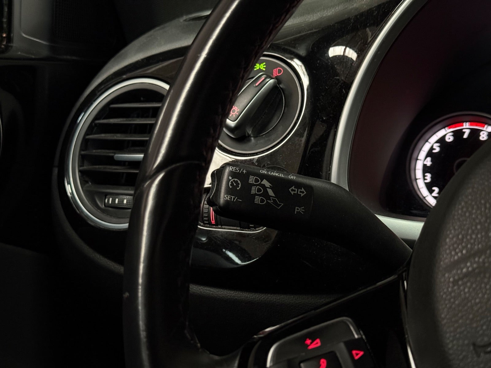 Sort VW The Beetle fra 2014