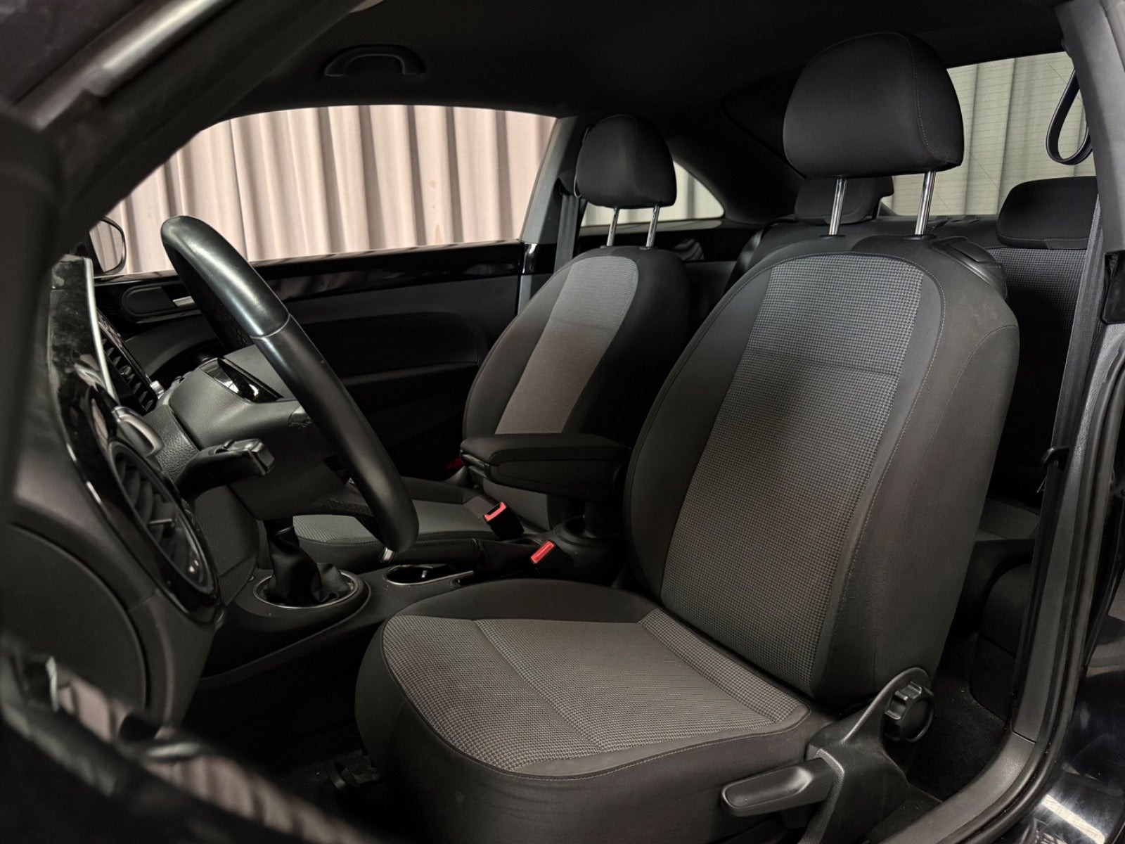 Sort VW The Beetle fra 2014