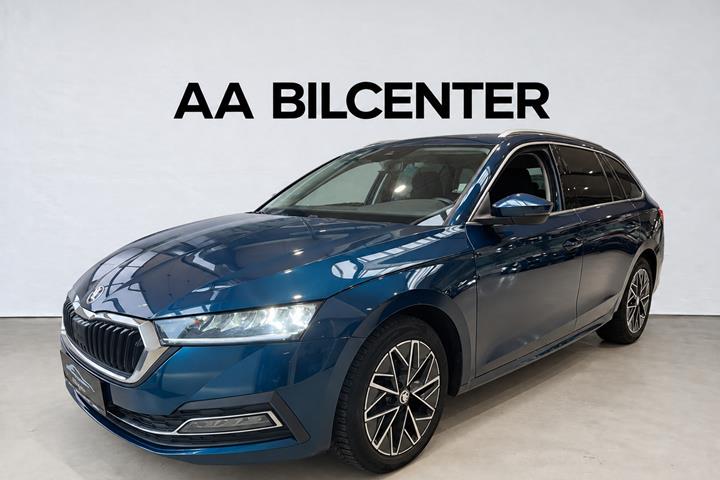 Blå Skoda Octavia fra 2021