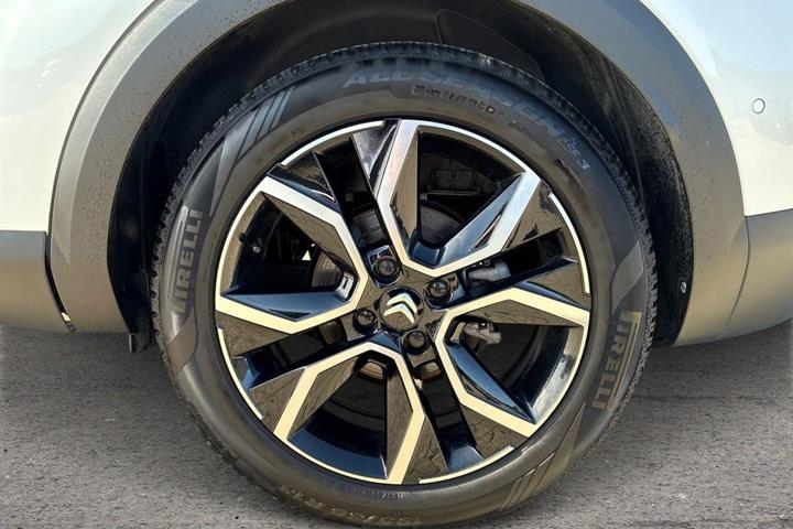 Hvid Citroën ë-C4 fra 2024