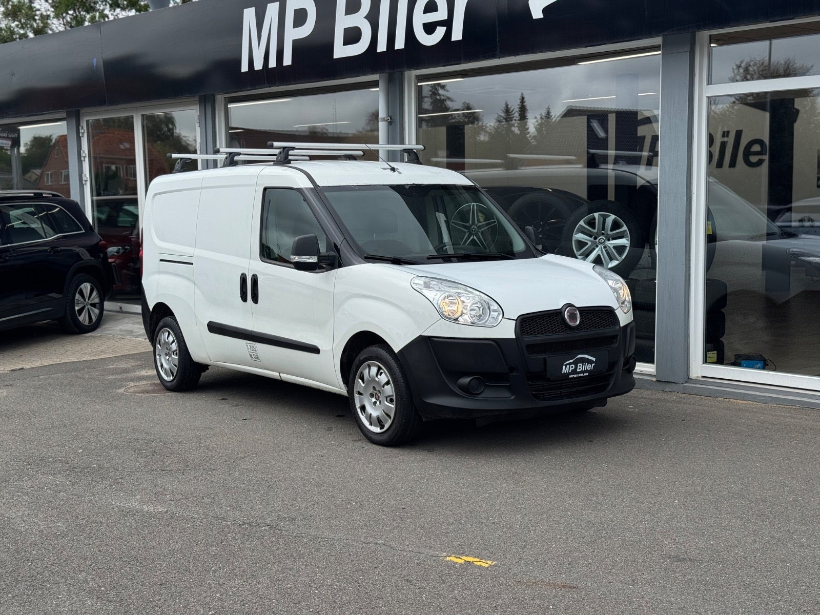 Hvid Fiat Doblò Cargo fra 2010