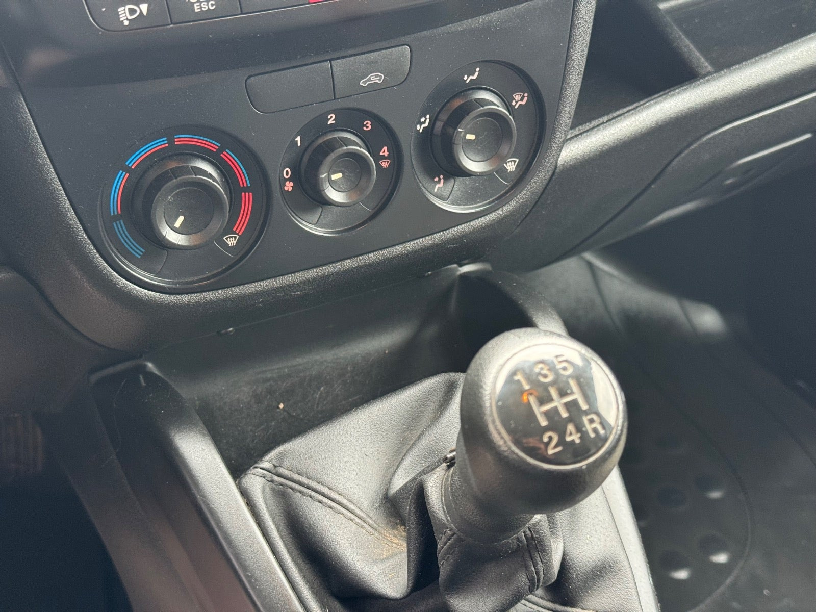 Hvid Fiat Doblò Cargo fra 2010