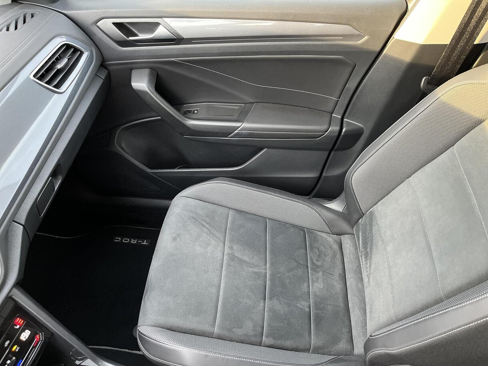 Sort VW T-Roc fra 2023