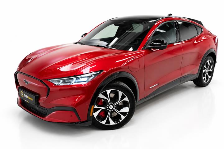 undefined Ford Mustang Mach-E fra 2022