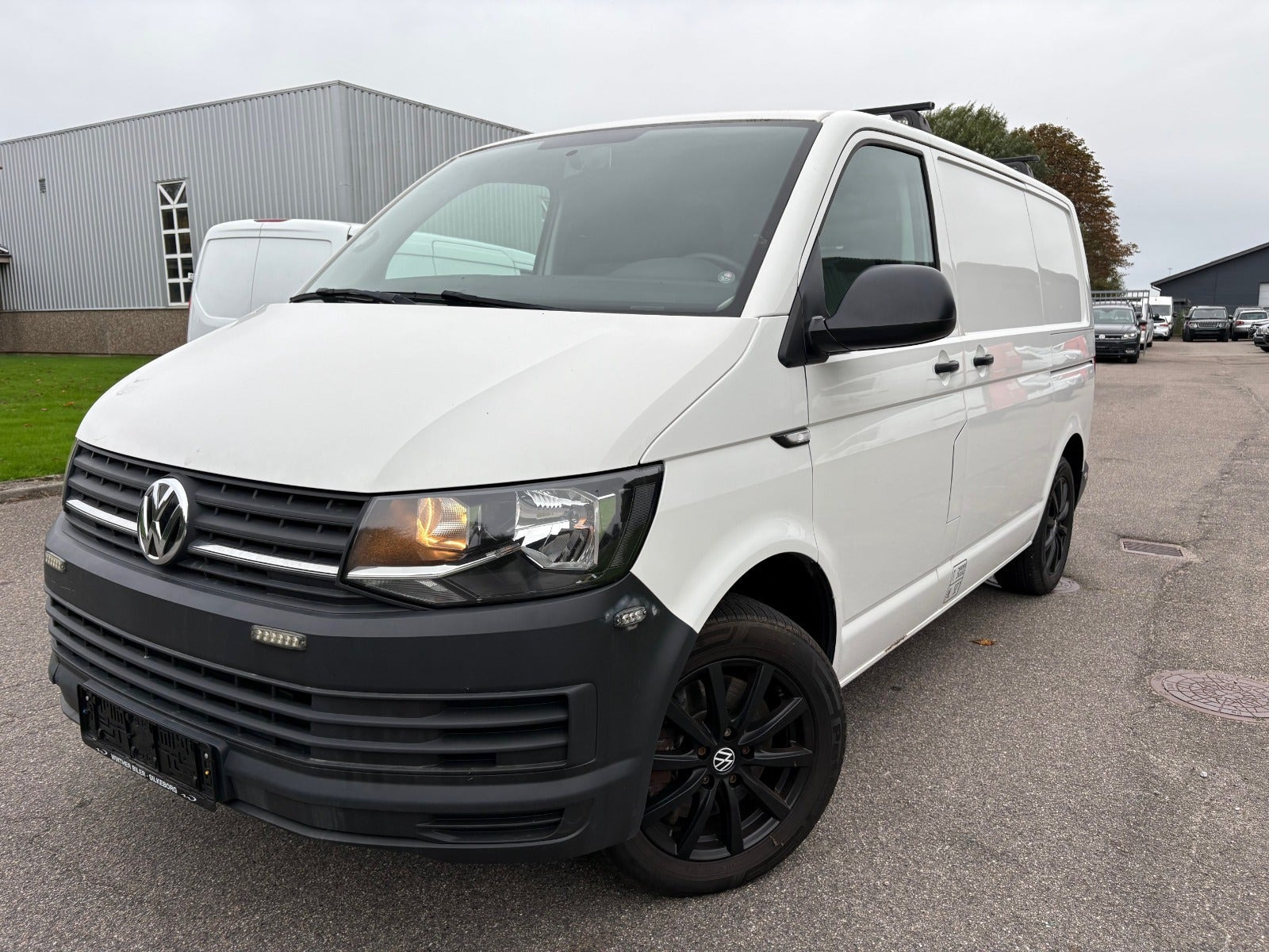 Hvid VW Transporter fra 2017