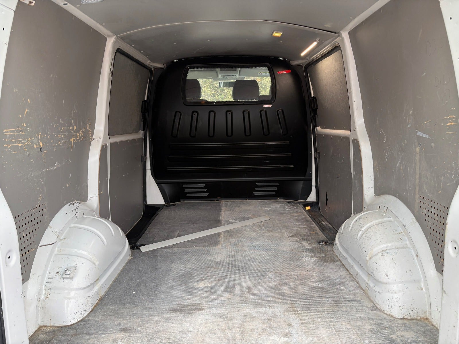 Hvid VW Transporter fra 2017