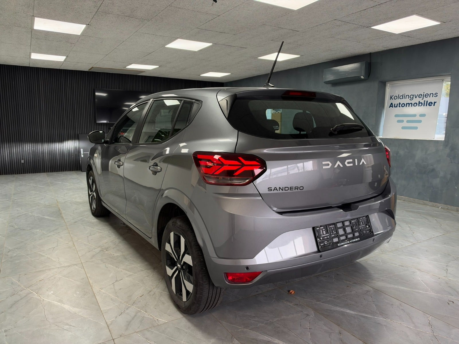 undefined Dacia Sandero fra 2024