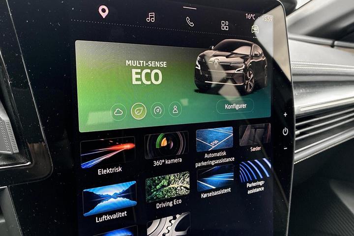 Grå Renault Megane E-Tech fra 2023