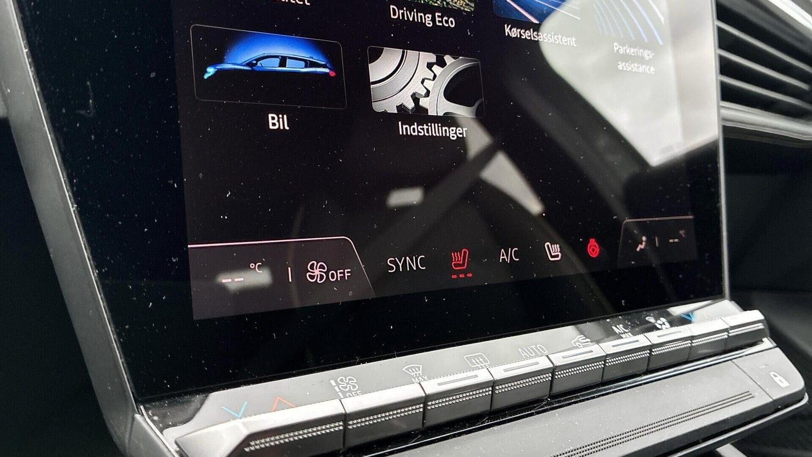 Grå Renault Megane E-Tech fra 2023