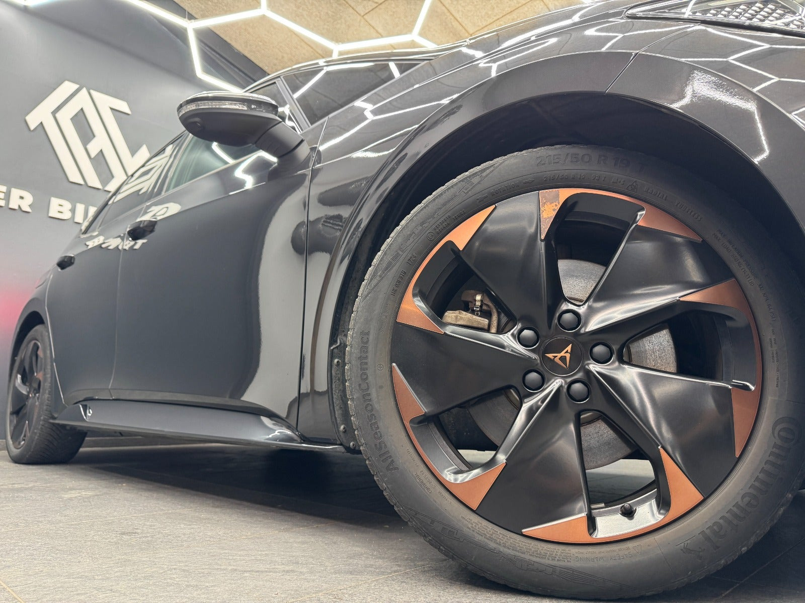 Grå Cupra Born fra 2024