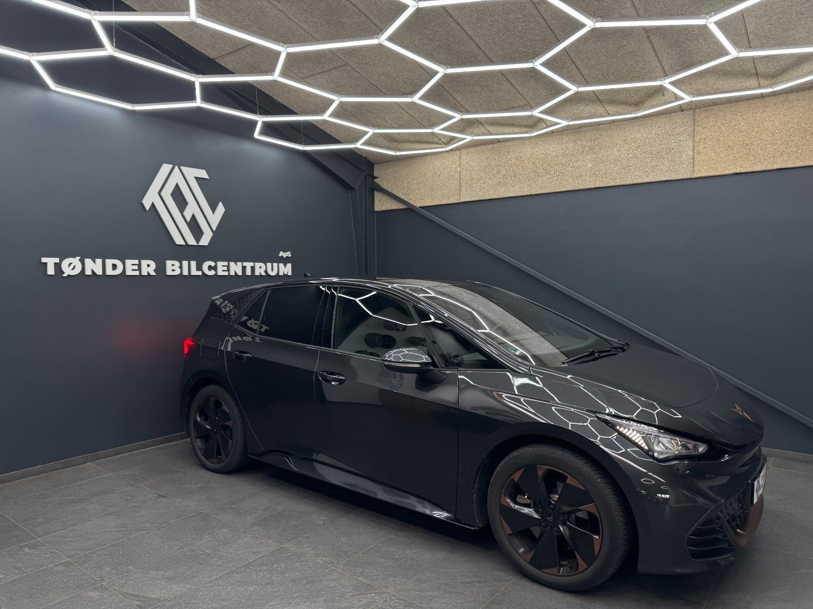 Grå Cupra Born fra 2024