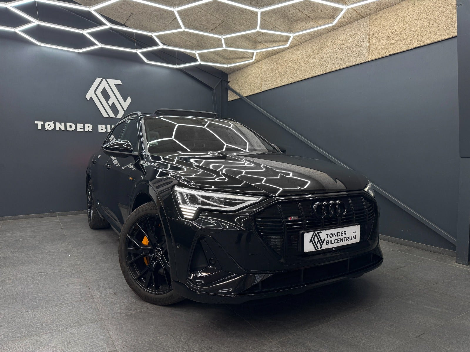 Sort Audi e-tron fra 2023