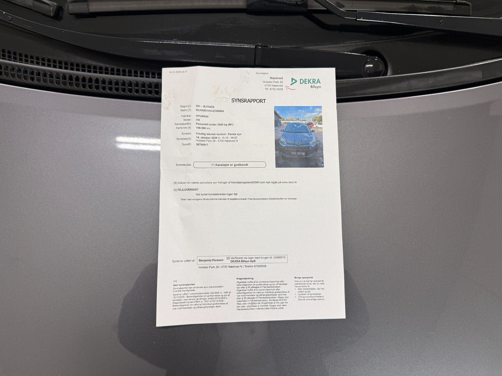 Grå Hyundai i10 fra 2017