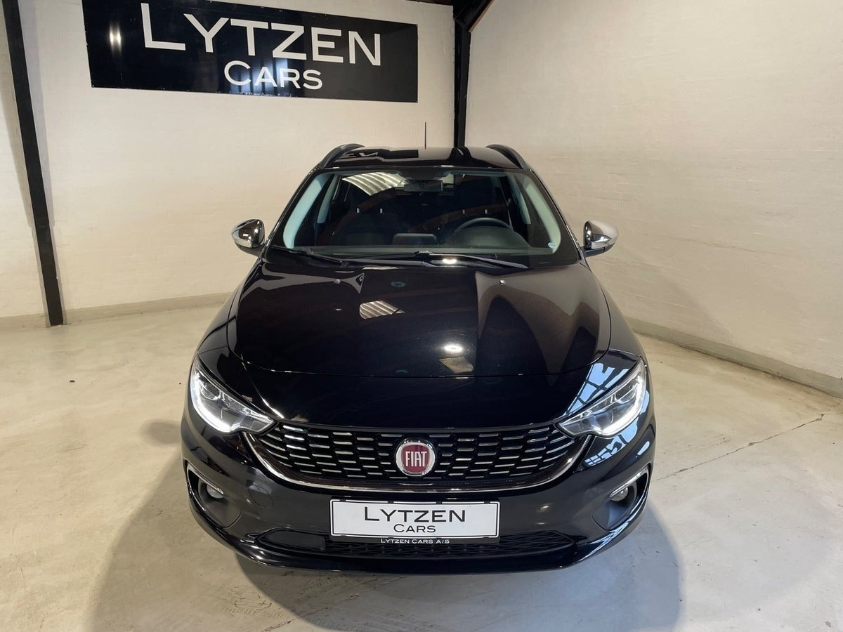 Sort Fiat Tipo fra 2018