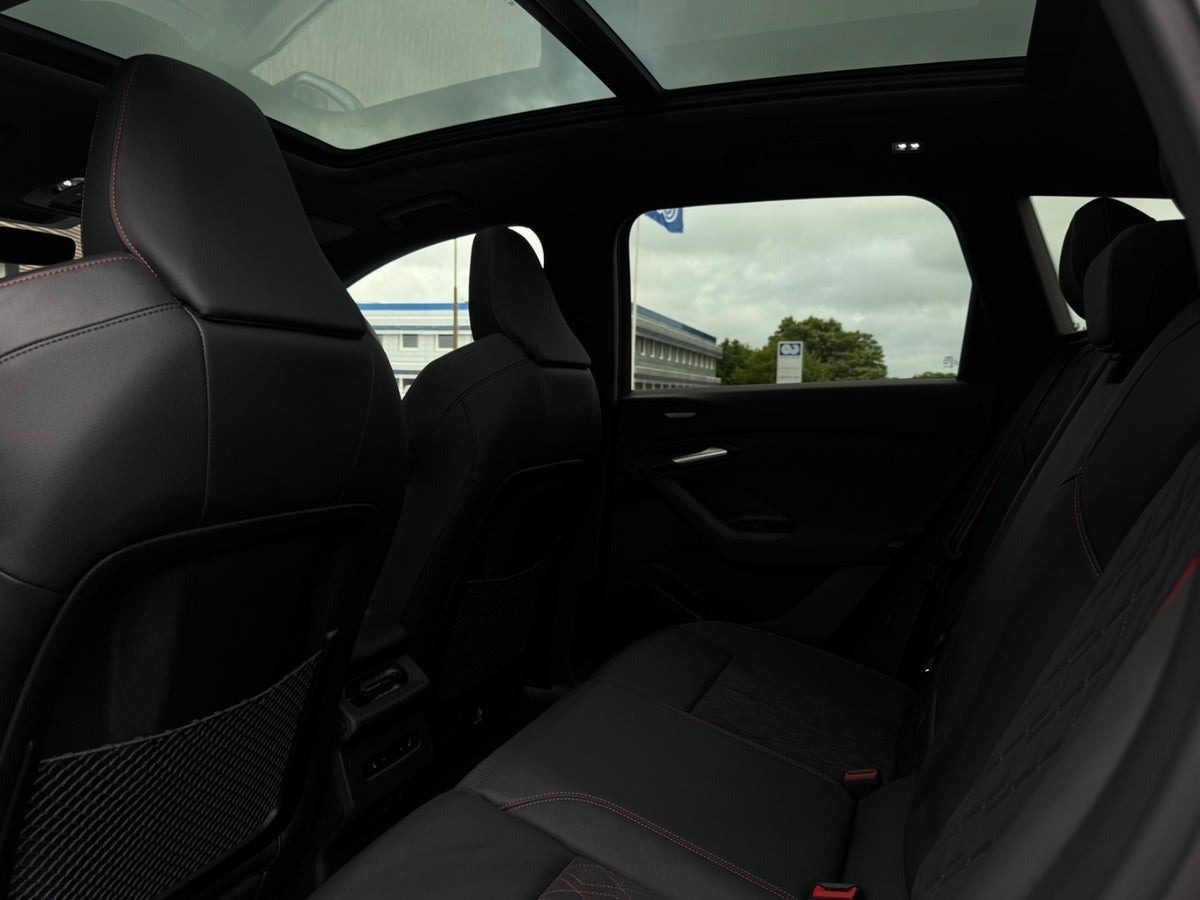 undefined Audi Q6 e-tron fra 2025