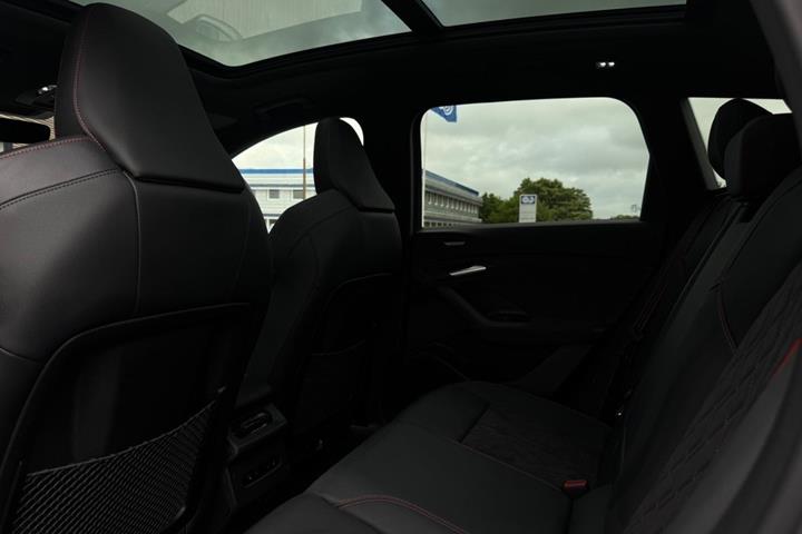 undefined Audi Q6 e-tron fra 2025