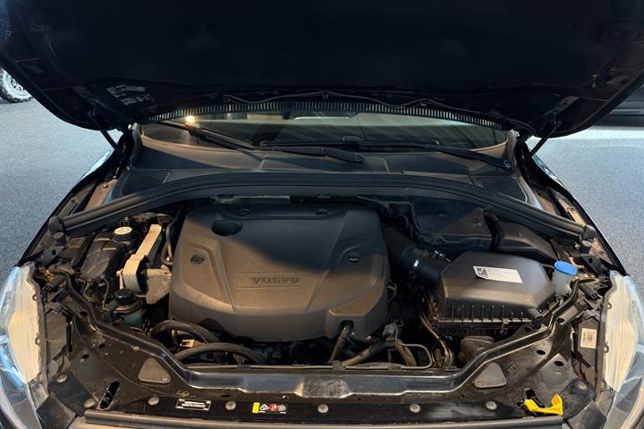 Sort Volvo XC60 fra 2016