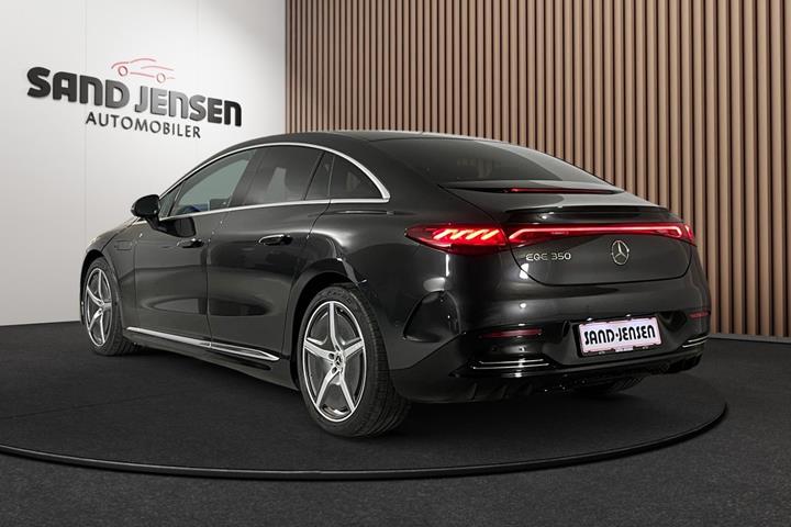 Grå Mercedes EQE350 fra 2024