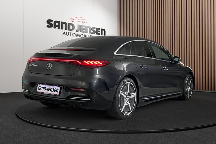 Grå Mercedes EQE350 fra 2024
