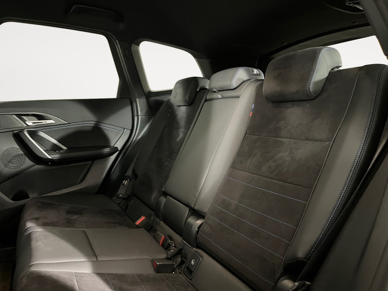 Sort BMW iX1 fra 2024