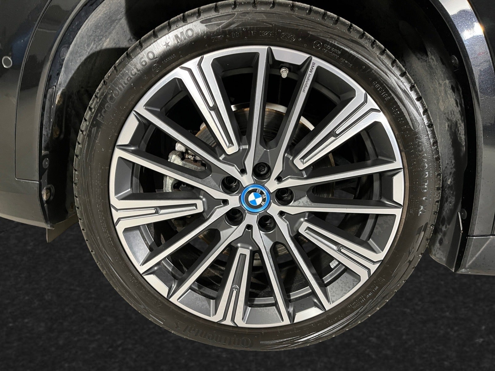 Sort BMW iX1 fra 2024
