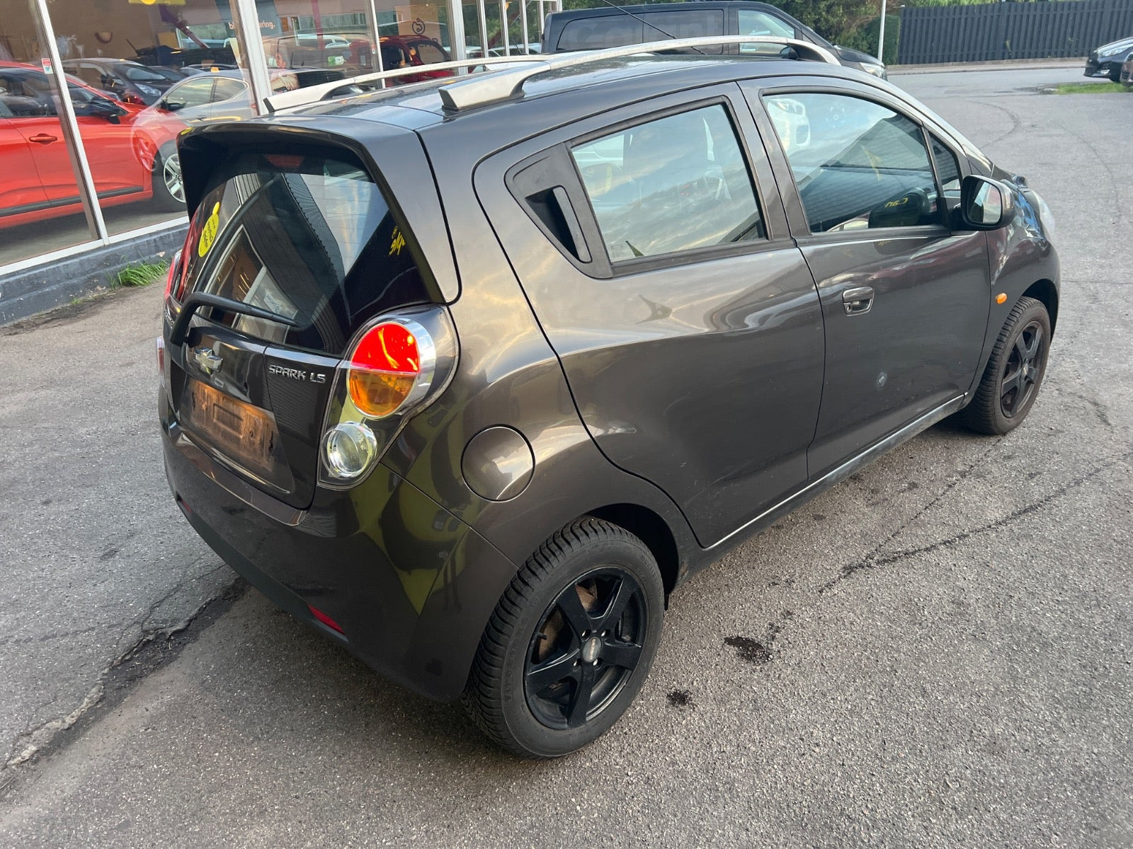 Brun Chevrolet Spark fra 2012