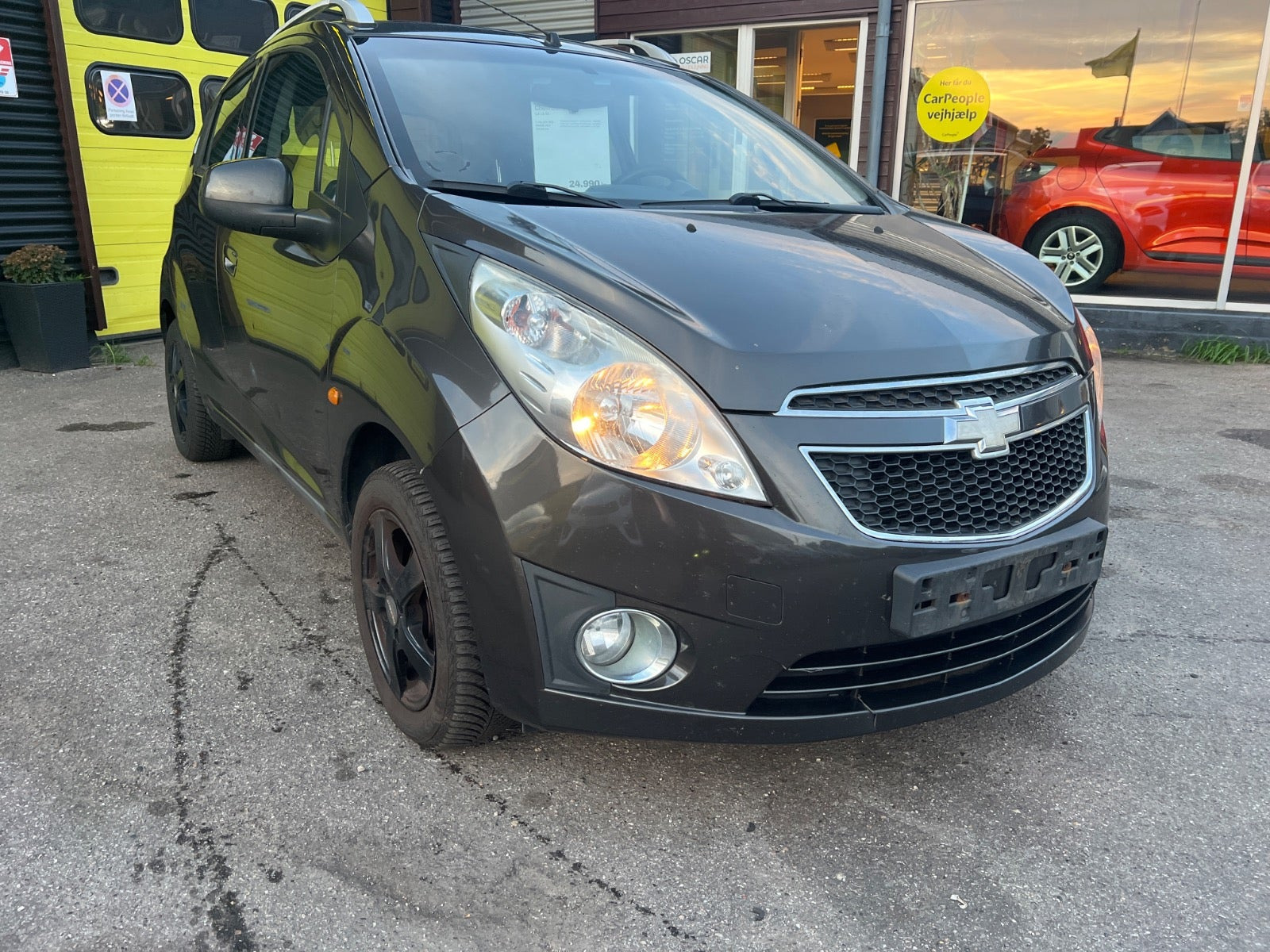 Brun Chevrolet Spark fra 2012