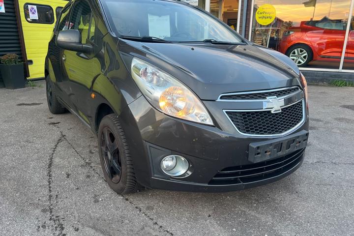Brun Chevrolet Spark fra 2012