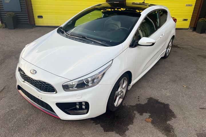 Hvid Kia Ceed fra 2014