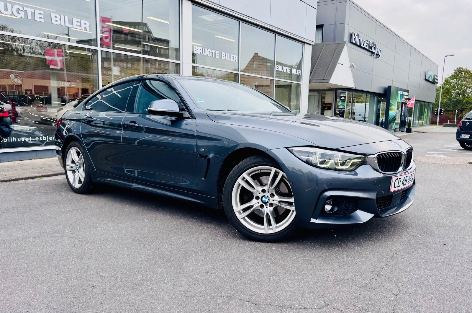 Grå BMW 430d fra 2018