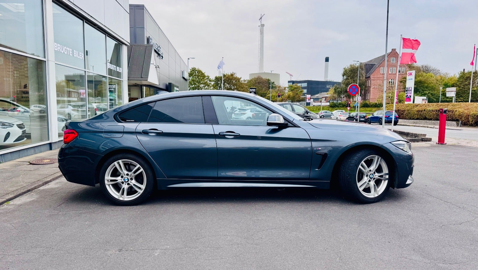Grå BMW 430d fra 2018