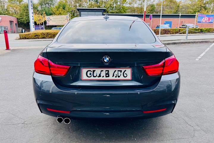 Grå BMW 430d fra 2018