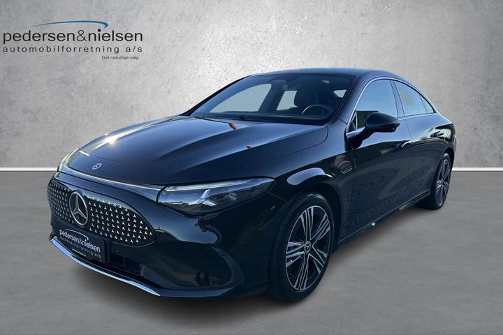 Sort Mercedes CLA250+ fra 2025