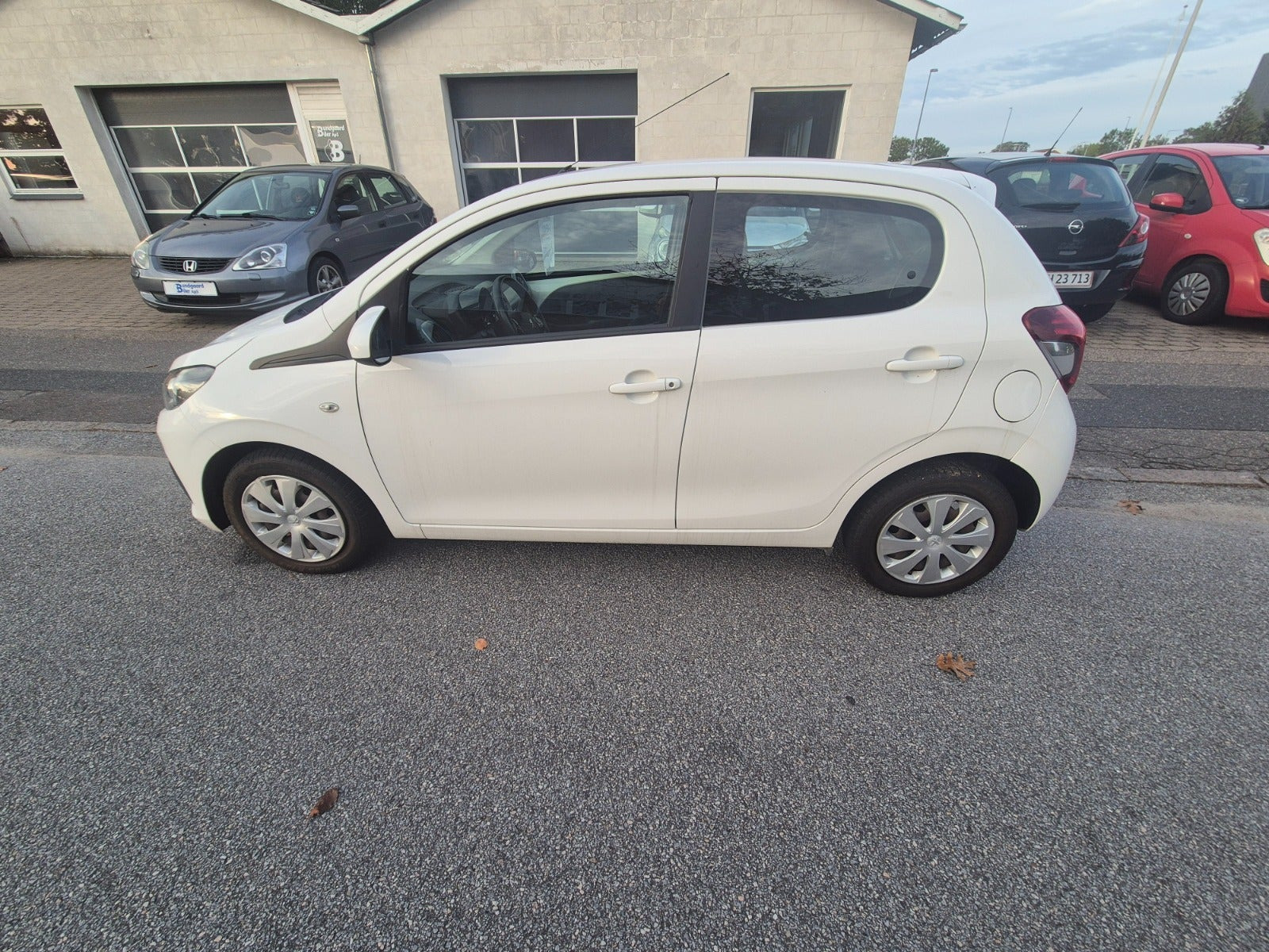 Hvid Peugeot 108 fra 2016