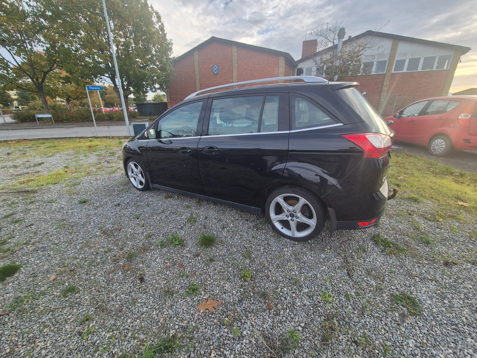 Sort Ford Grand C-Max fra 2011
