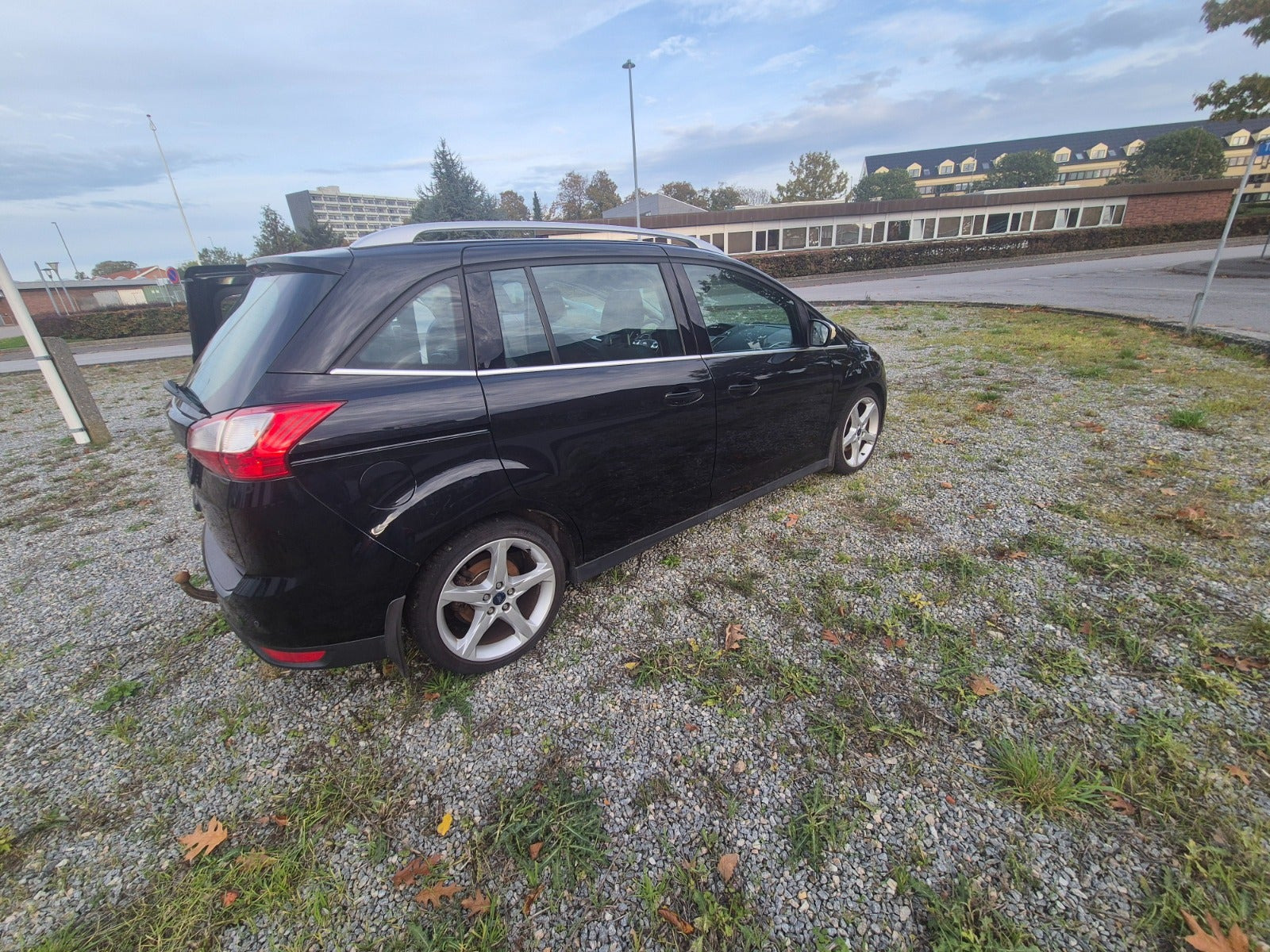Sort Ford Grand C-Max fra 2011