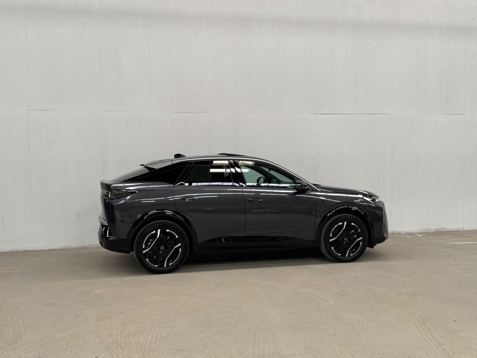 undefined Peugeot e-3008 fra 2025