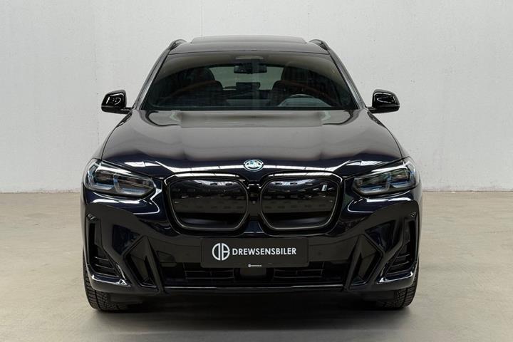 Sort BMW iX3 fra 2022