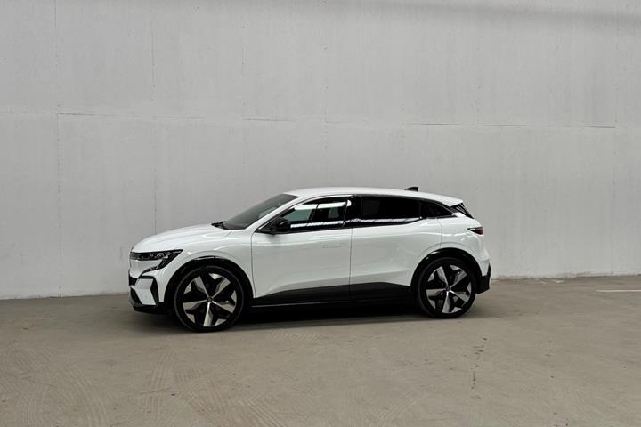 Hvid Renault Megane E-Tech fra 2023