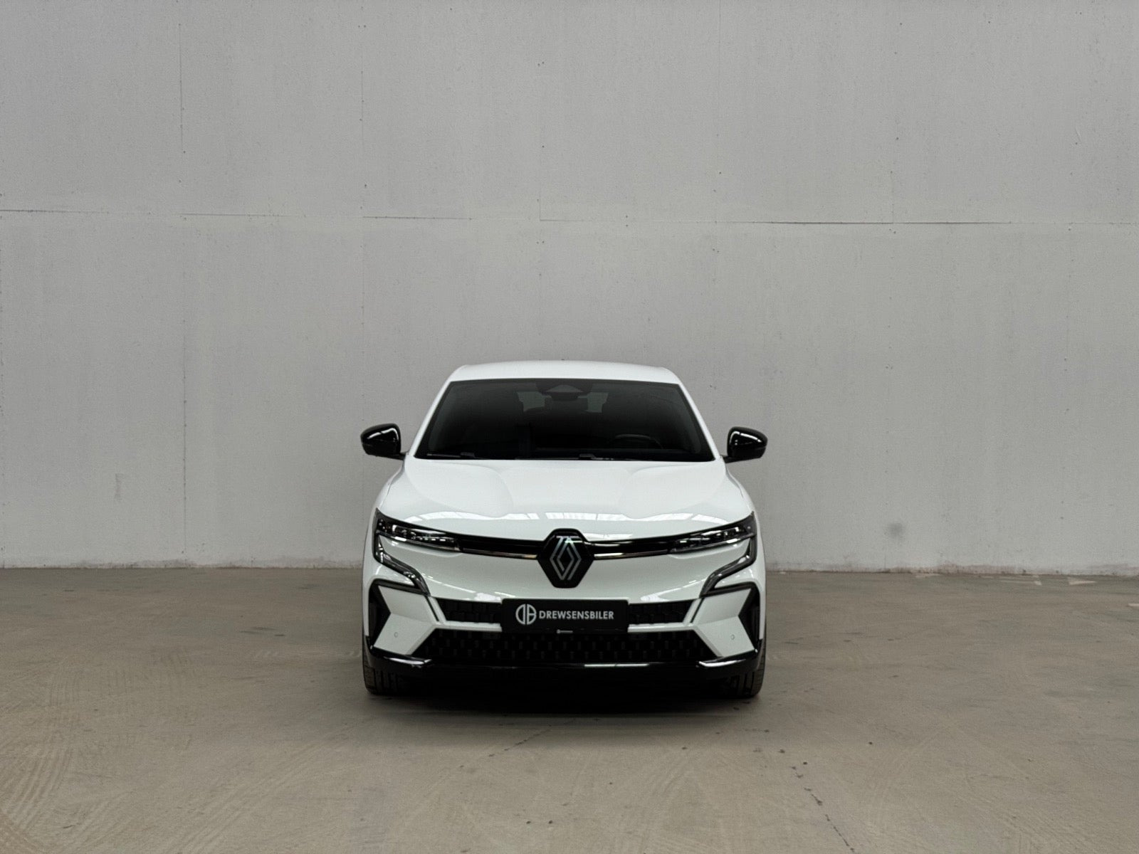 Hvid Renault Megane E-Tech fra 2023