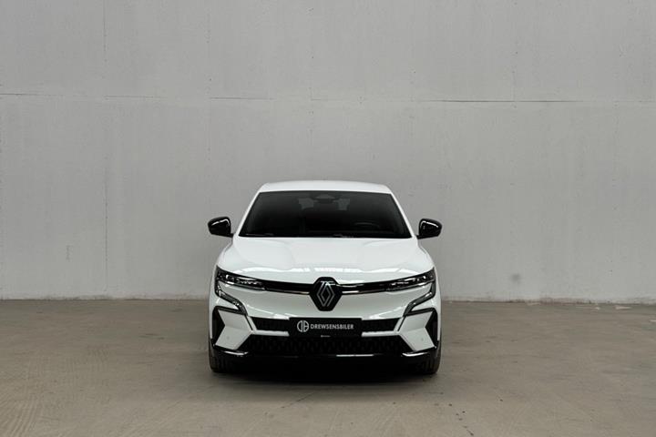 Hvid Renault Megane E-Tech fra 2023