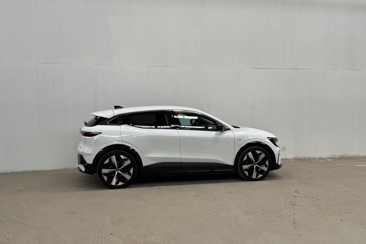 Hvid Renault Megane E-Tech fra 2023