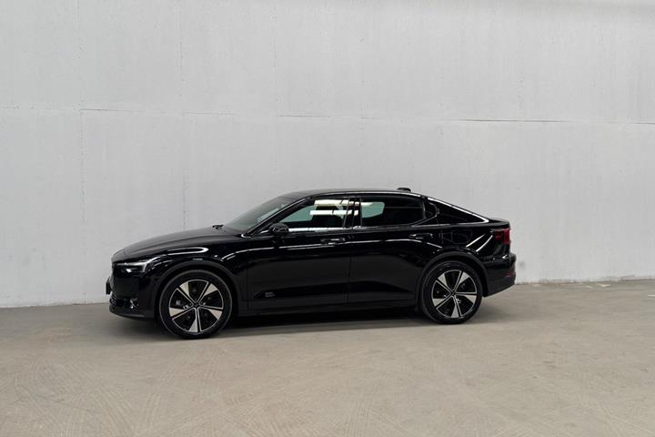 Sort Polestar 2 fra 2023