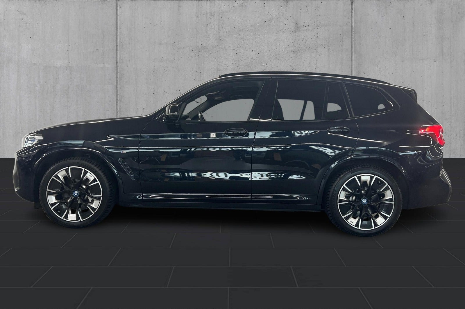 Sort BMW iX3 fra 2022