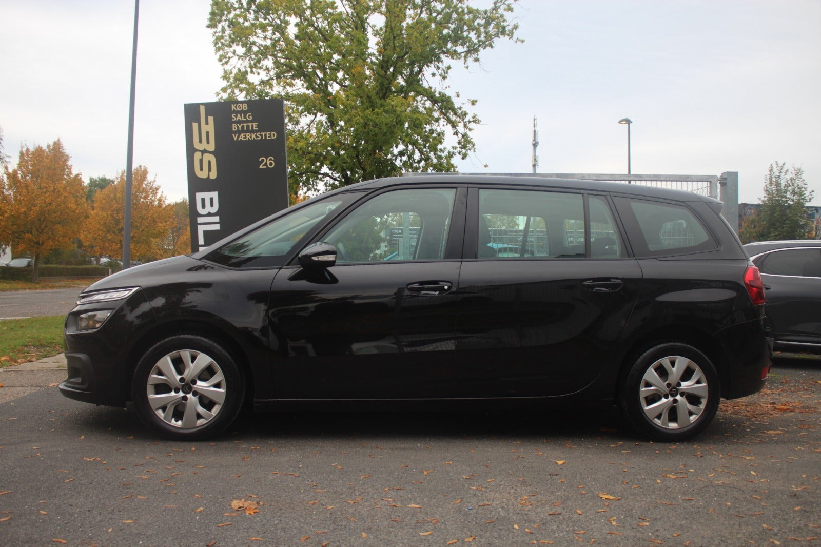 Sort Citroën Grand C4 SpaceTourer fra 2019