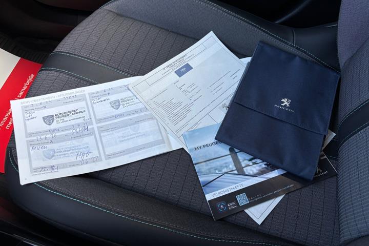 undefined Peugeot 2008 fra 2021