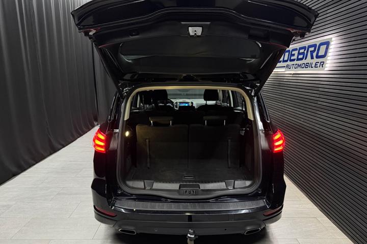 Sort Ford S-MAX fra 2020